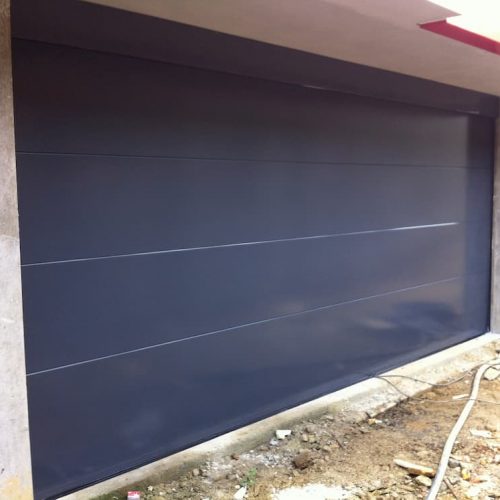 puerta-automatica-seccional-panel-superliso-negro