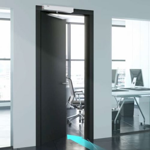 puerta-cristal-abatible-negro-1