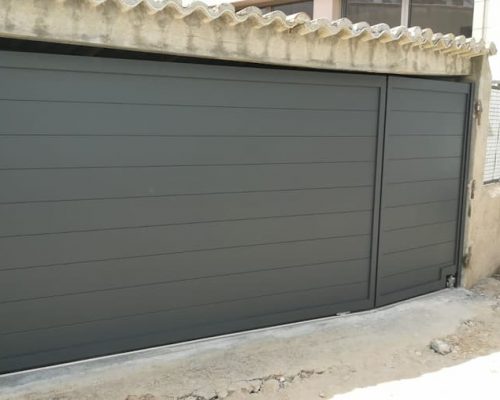 Puerta corredera en curva Puerta corredera en curva